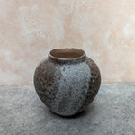 Load image into Gallery viewer, Rustic Design White Vase