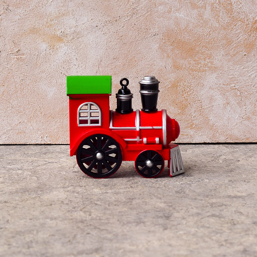 Hanging Train 10cm  OTH194