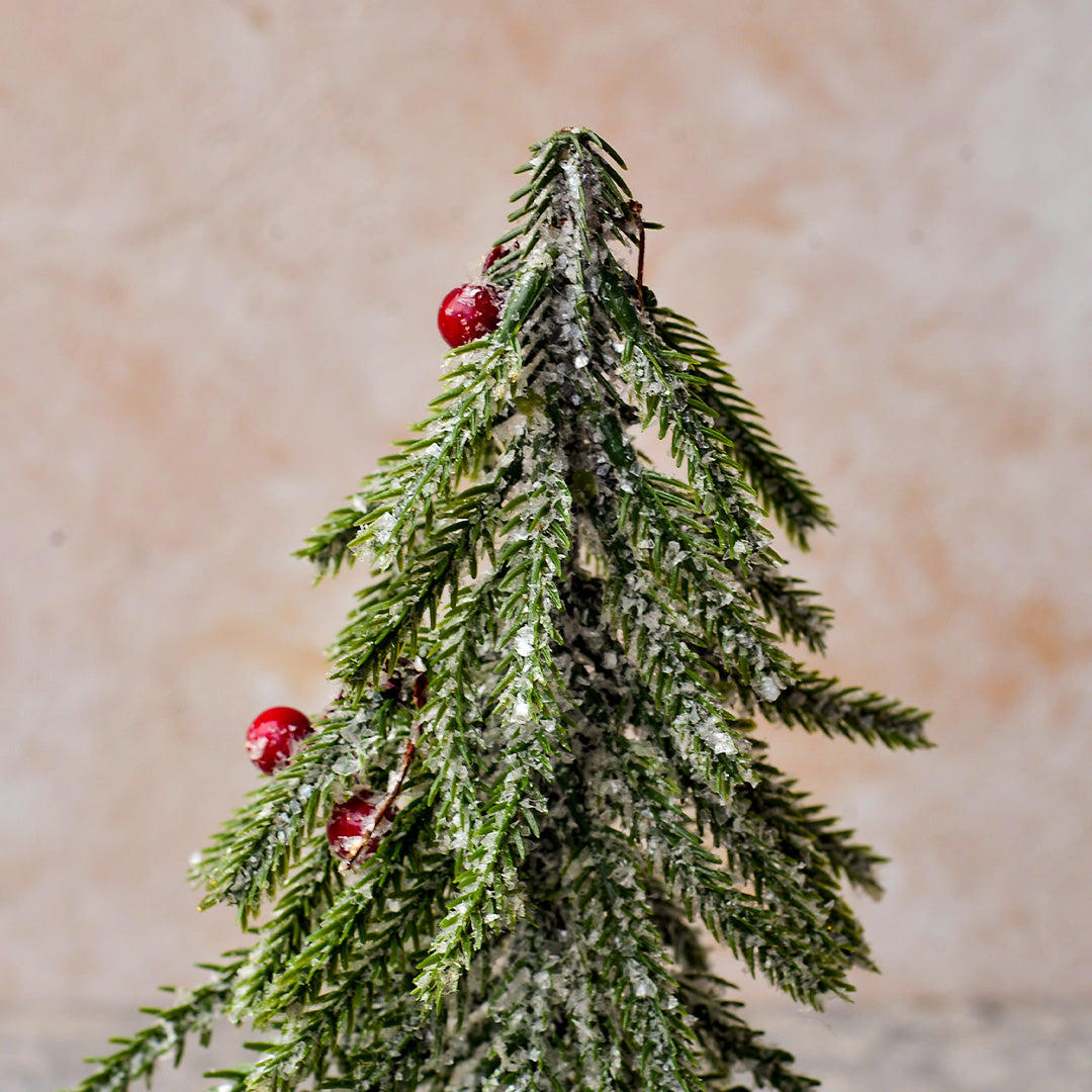 Green plastic tree with red berries 28cm - MIN003