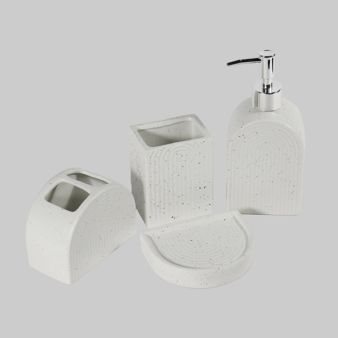 Oval shaped bathroom ceramic set