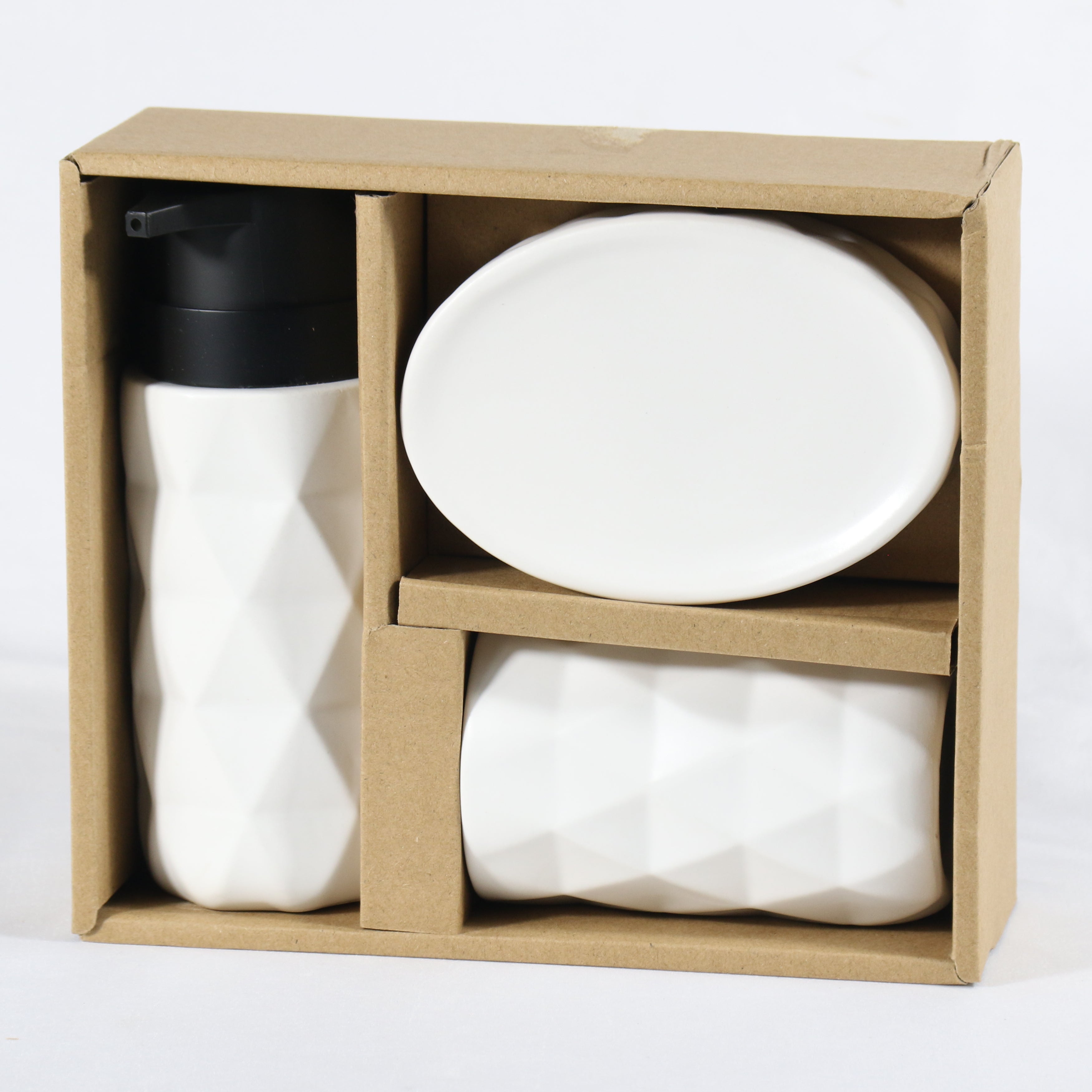 Diamond design ceramic bathroom set