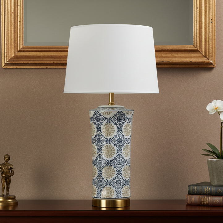 Table lamp
