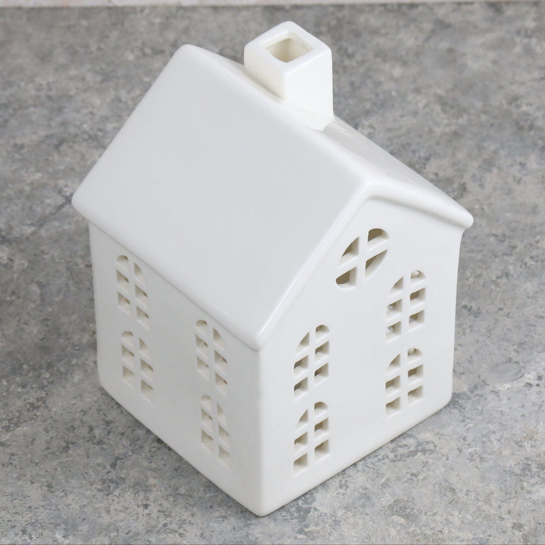 White LED House L