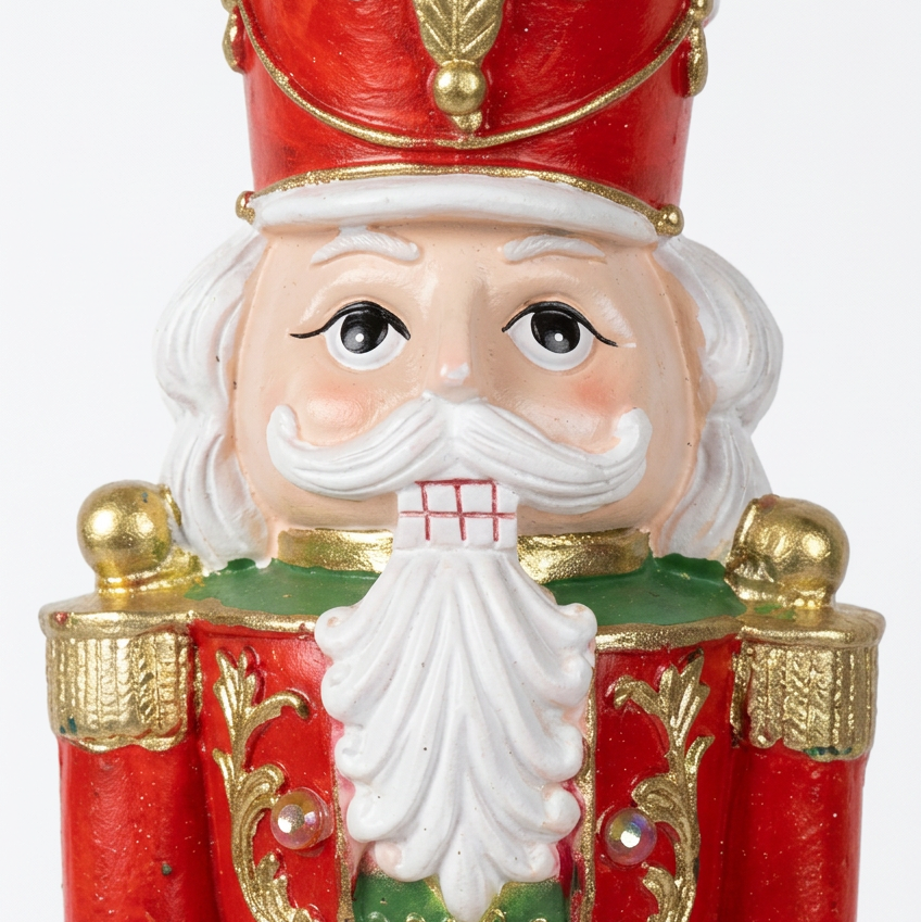 Royal Wreath Nutcracker