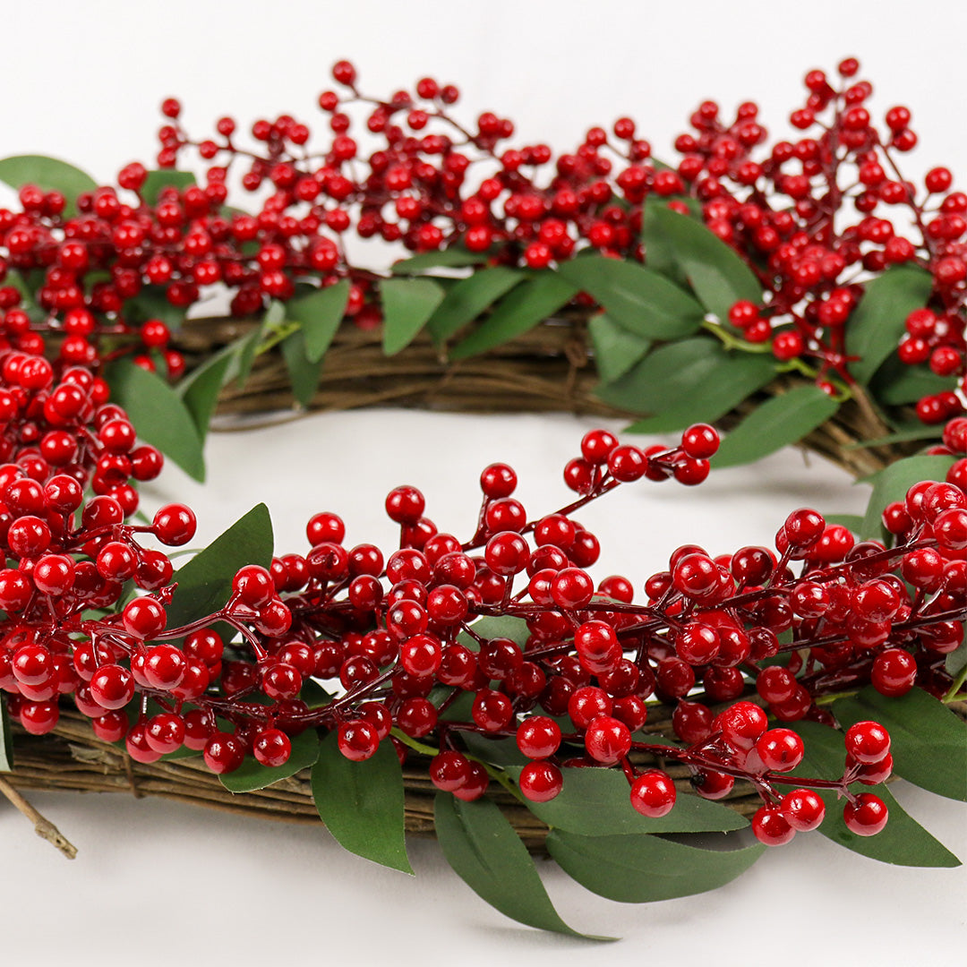 Red Berry Green Wreath 50cm - Wr006