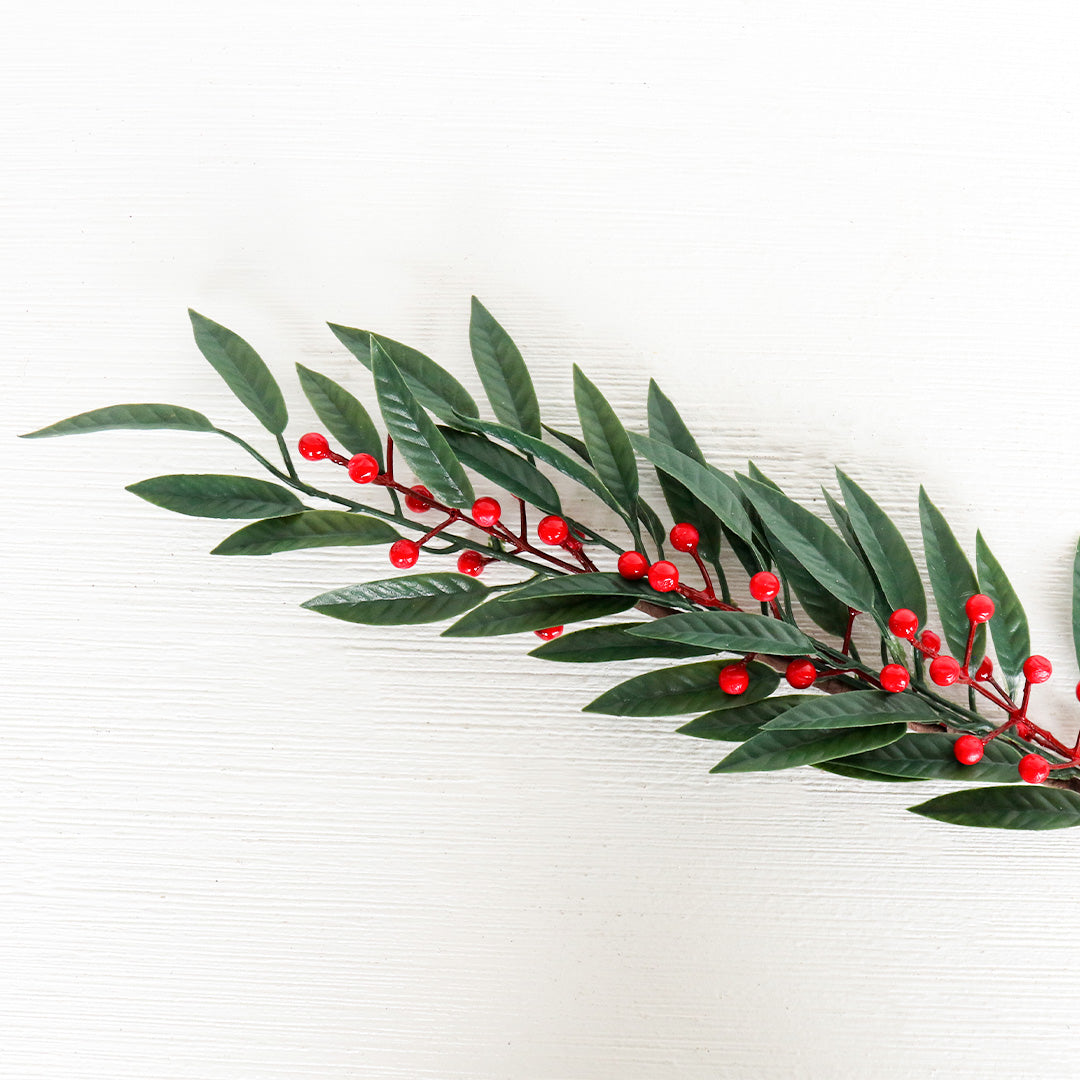 Berry Leaf 68cm - BAF054