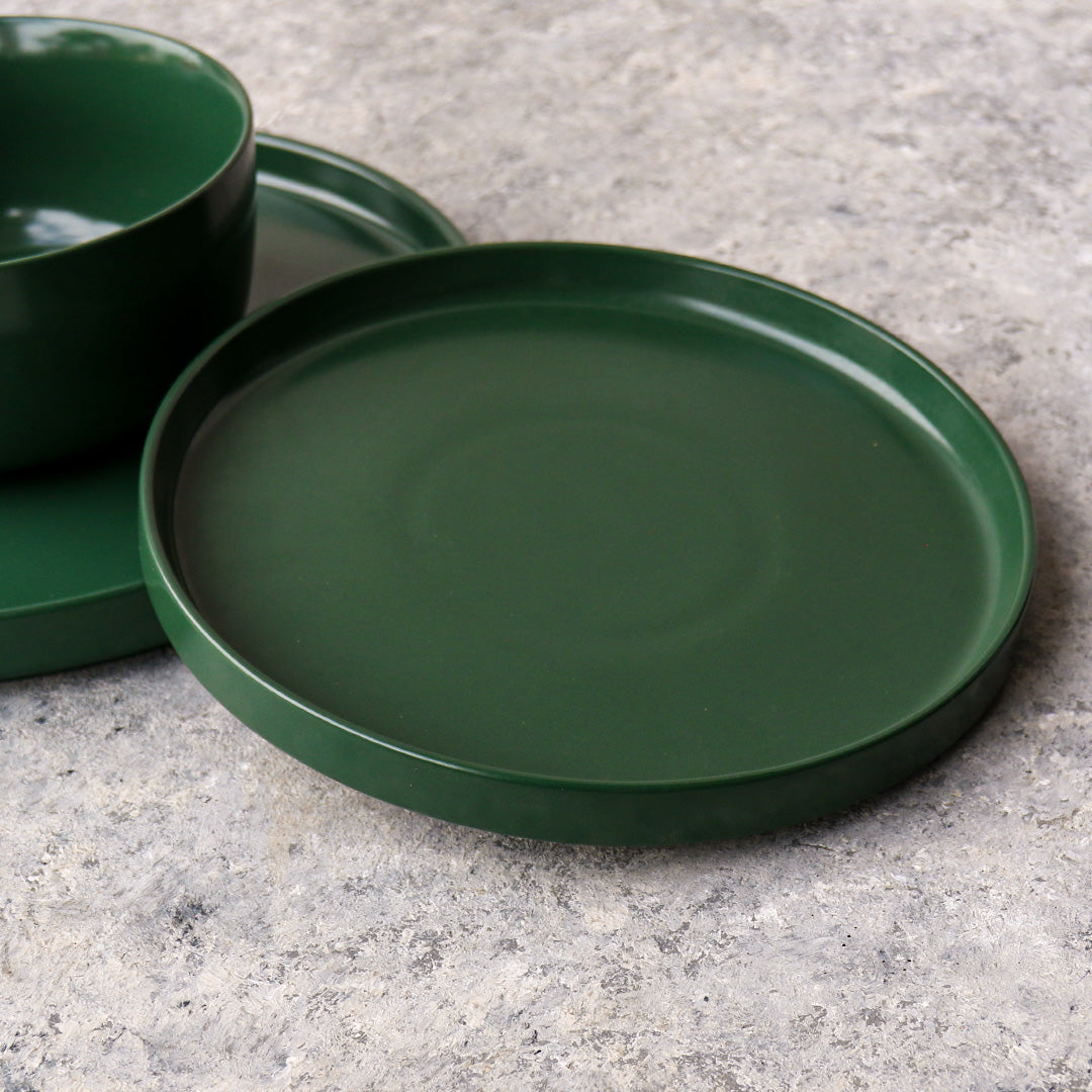 Green Dinnerware Set
