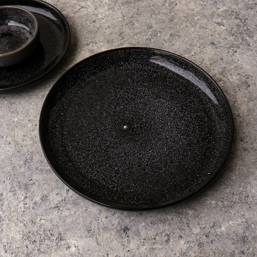 Black Dinnerware Set