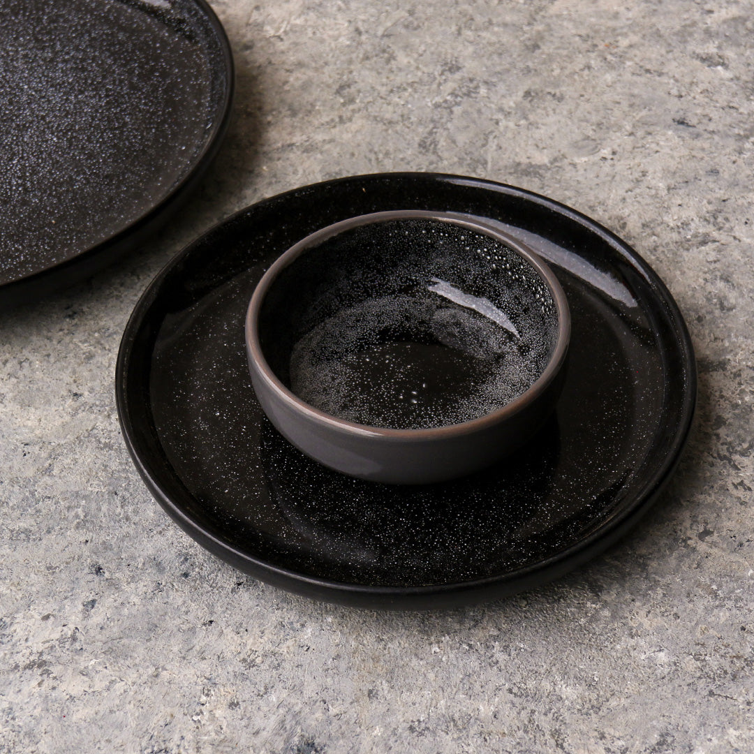 Black Dinnerware Set