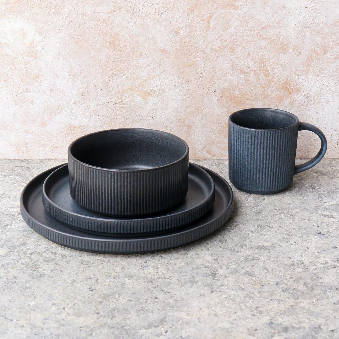 Black dinnerware set