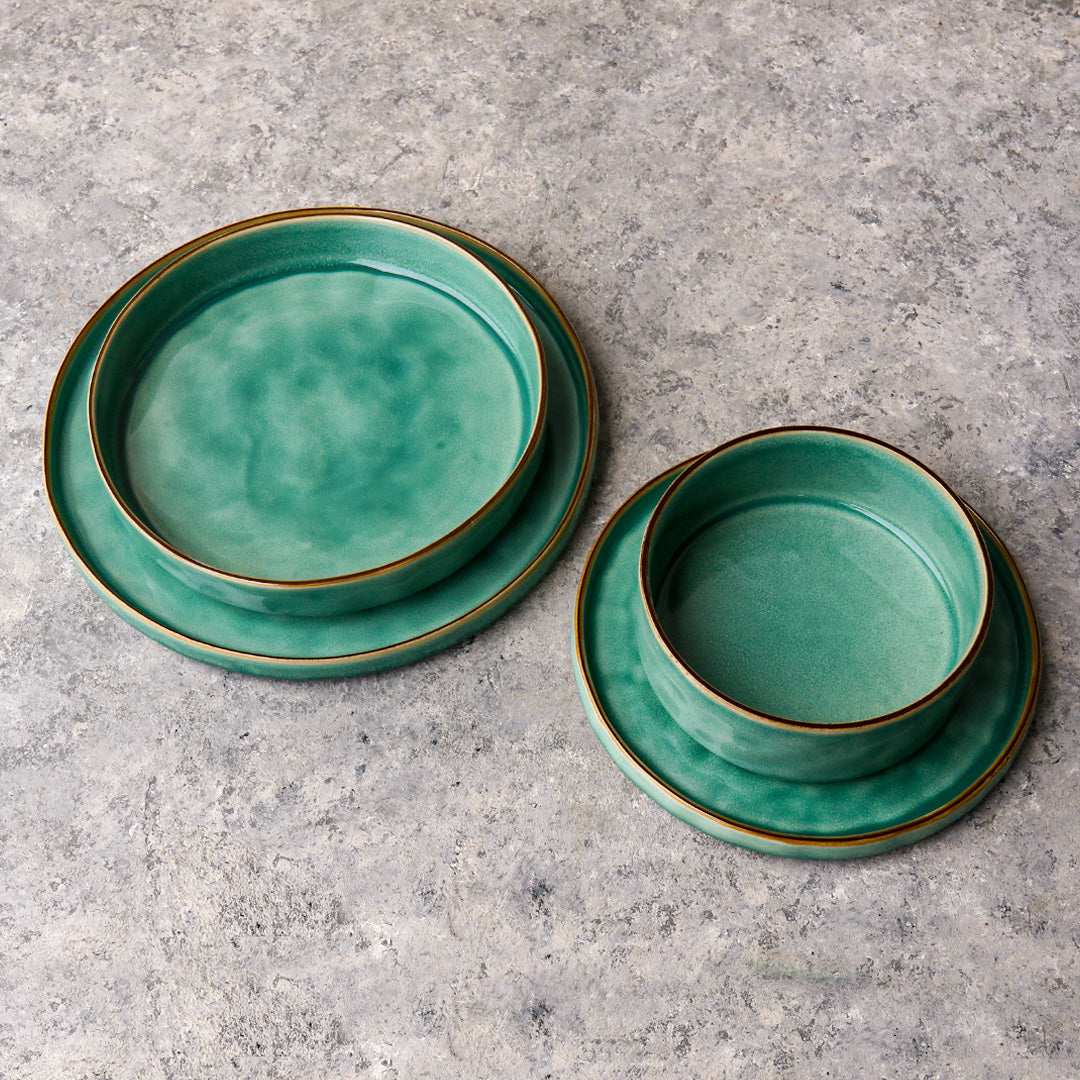 Green Dinnerware set