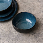 Load image into Gallery viewer, Blue Dinnerware set
