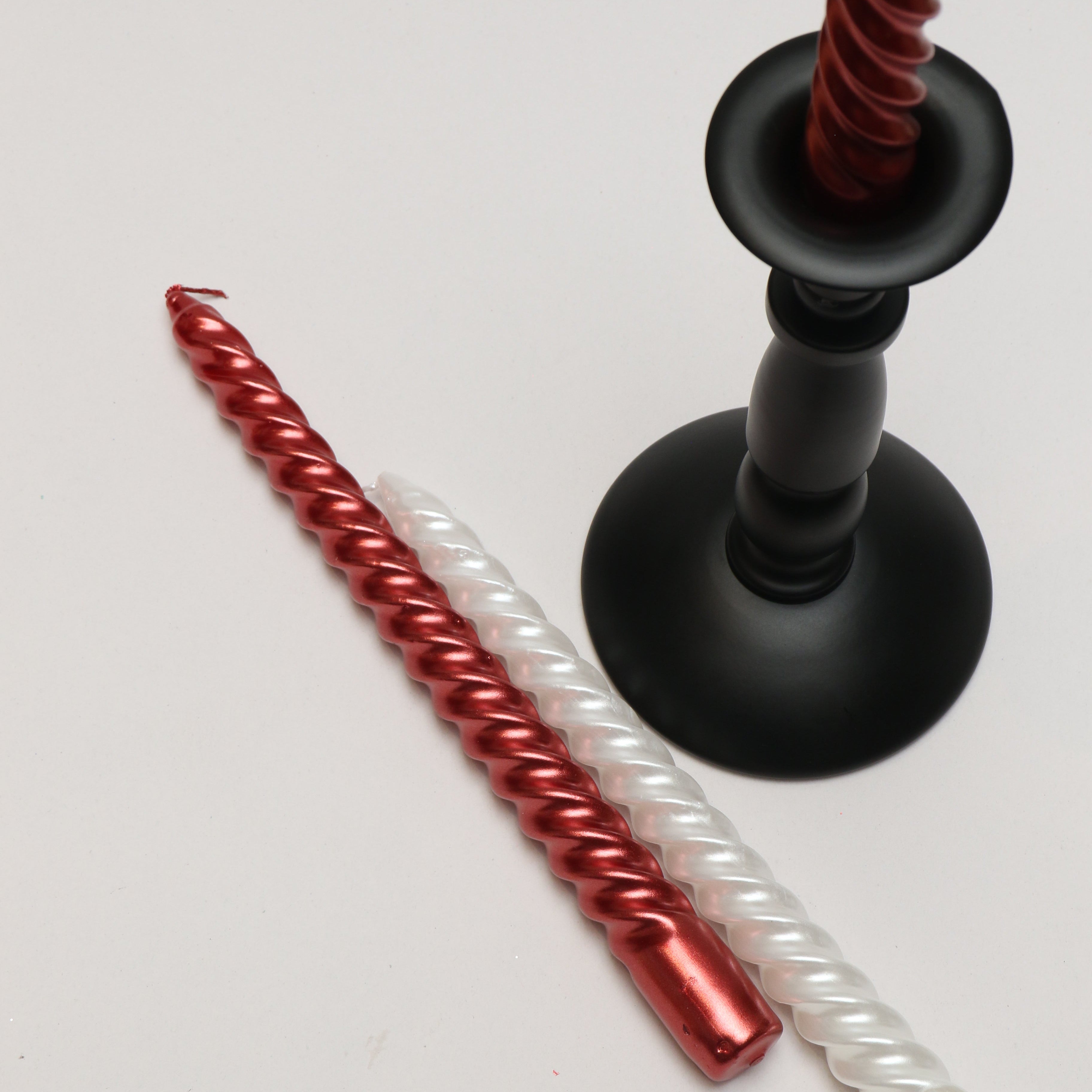 Taper candles 4 pieces pack