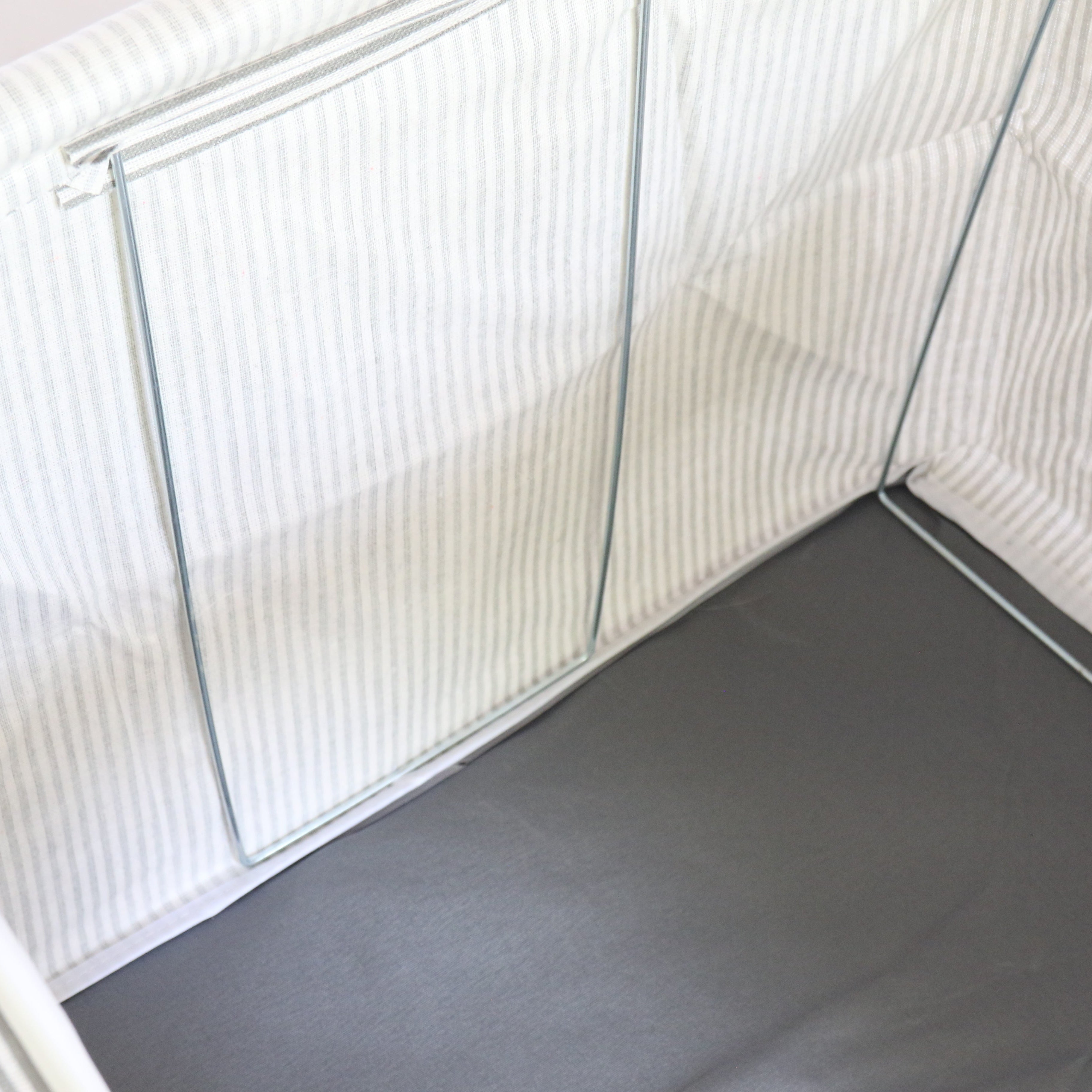 Fabric Storage Box With Zip