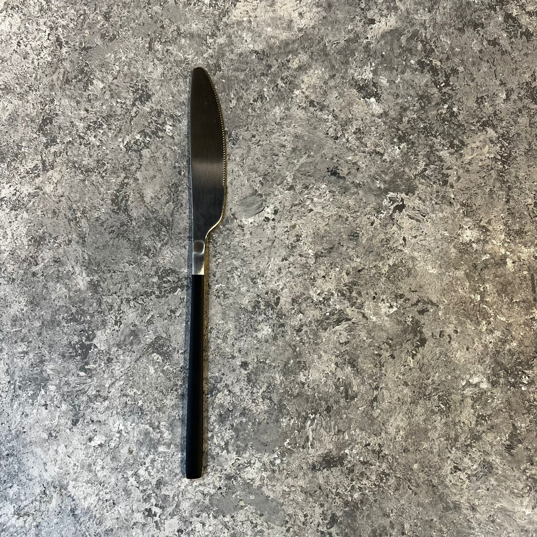 Black and Silver Cutlery Set