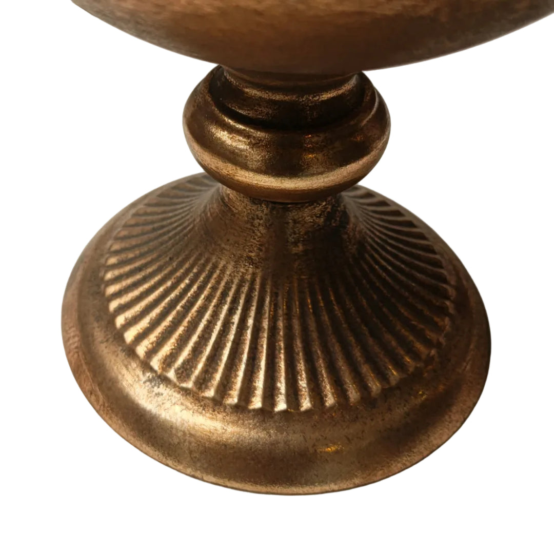 Bronze stand vase