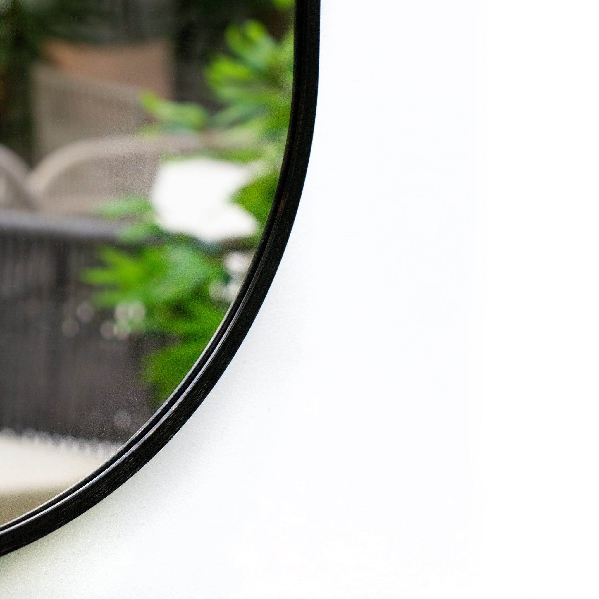 Round Mirror with Black Frame