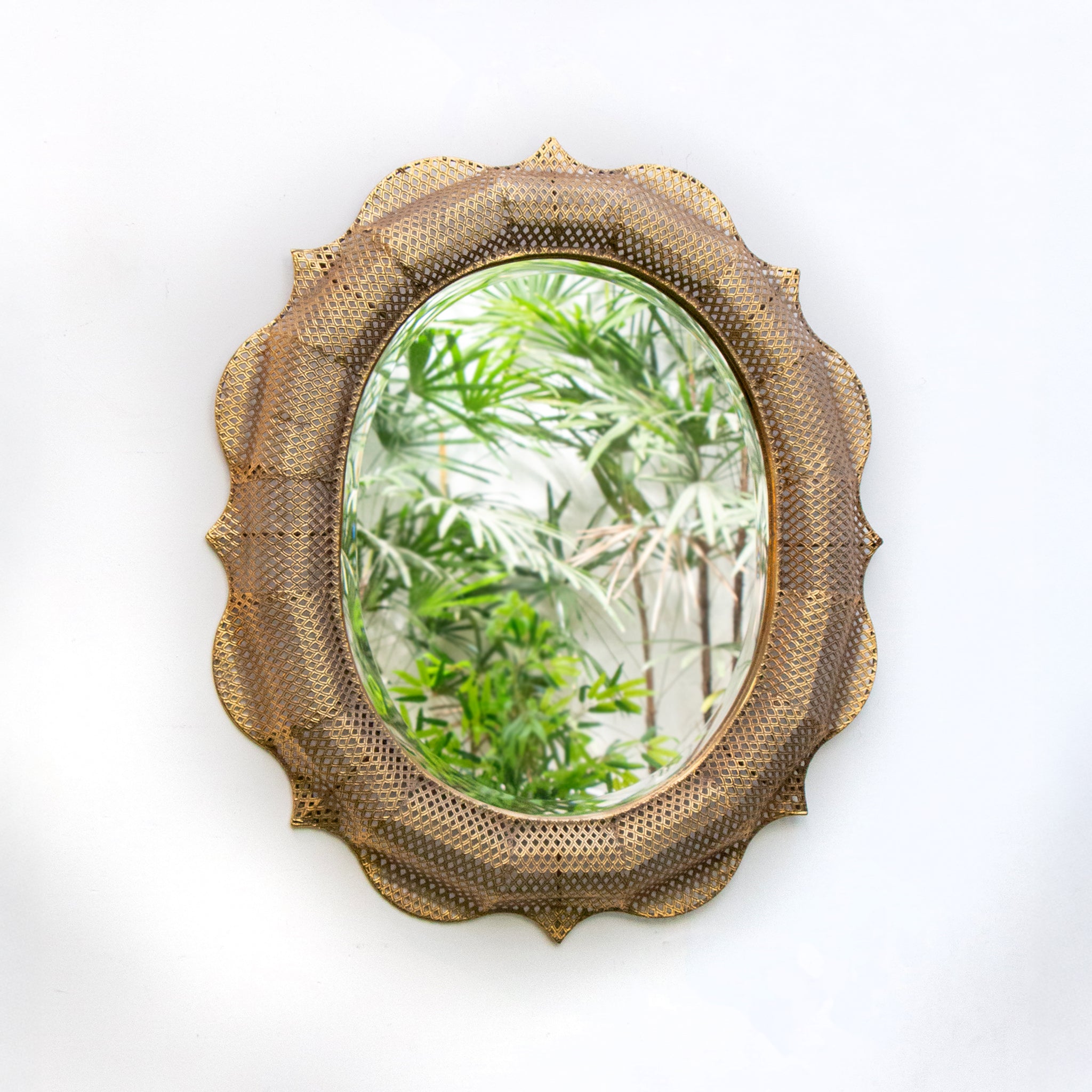 Golden Scalloped Metal Mesh Round Mirror