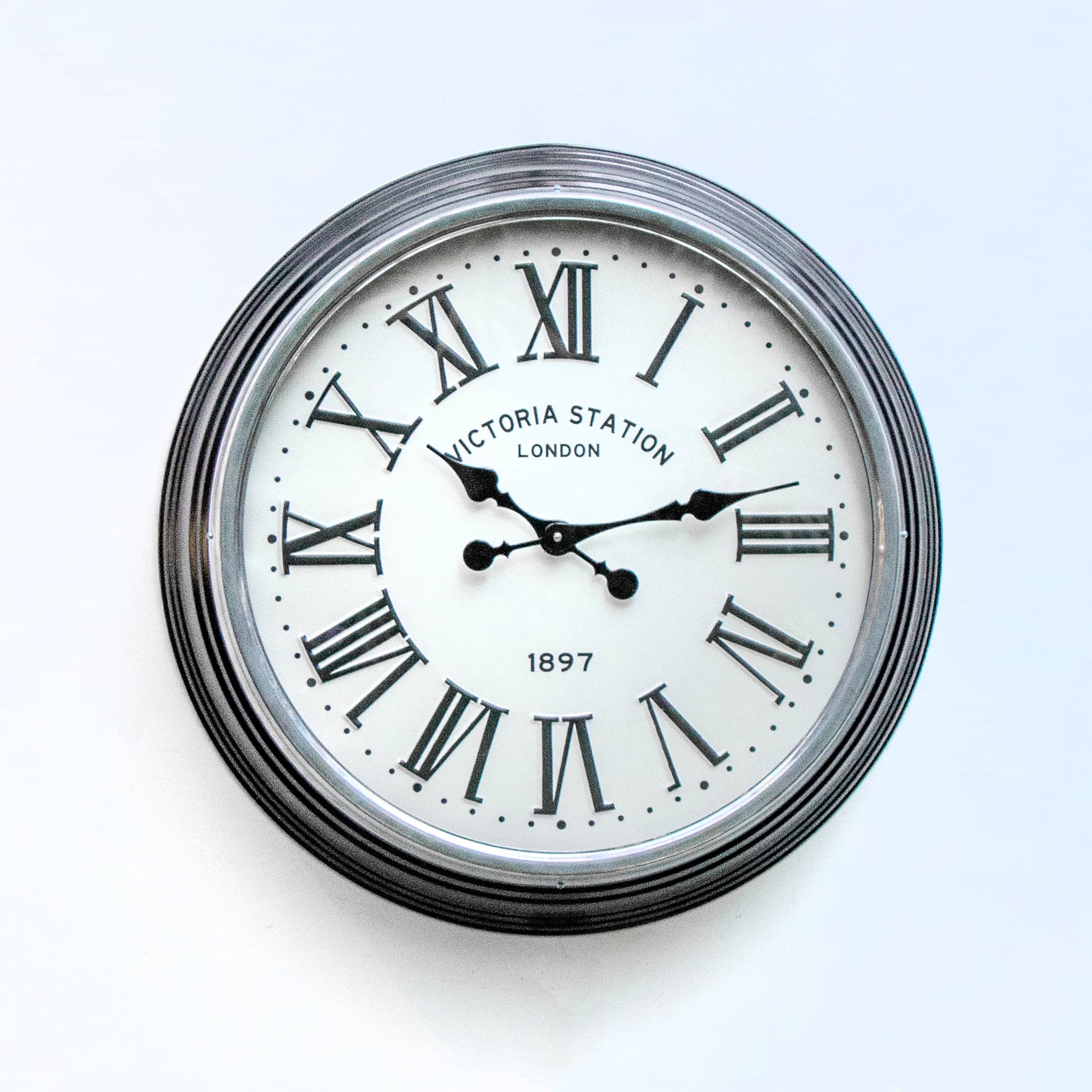 White Face Roman Clock