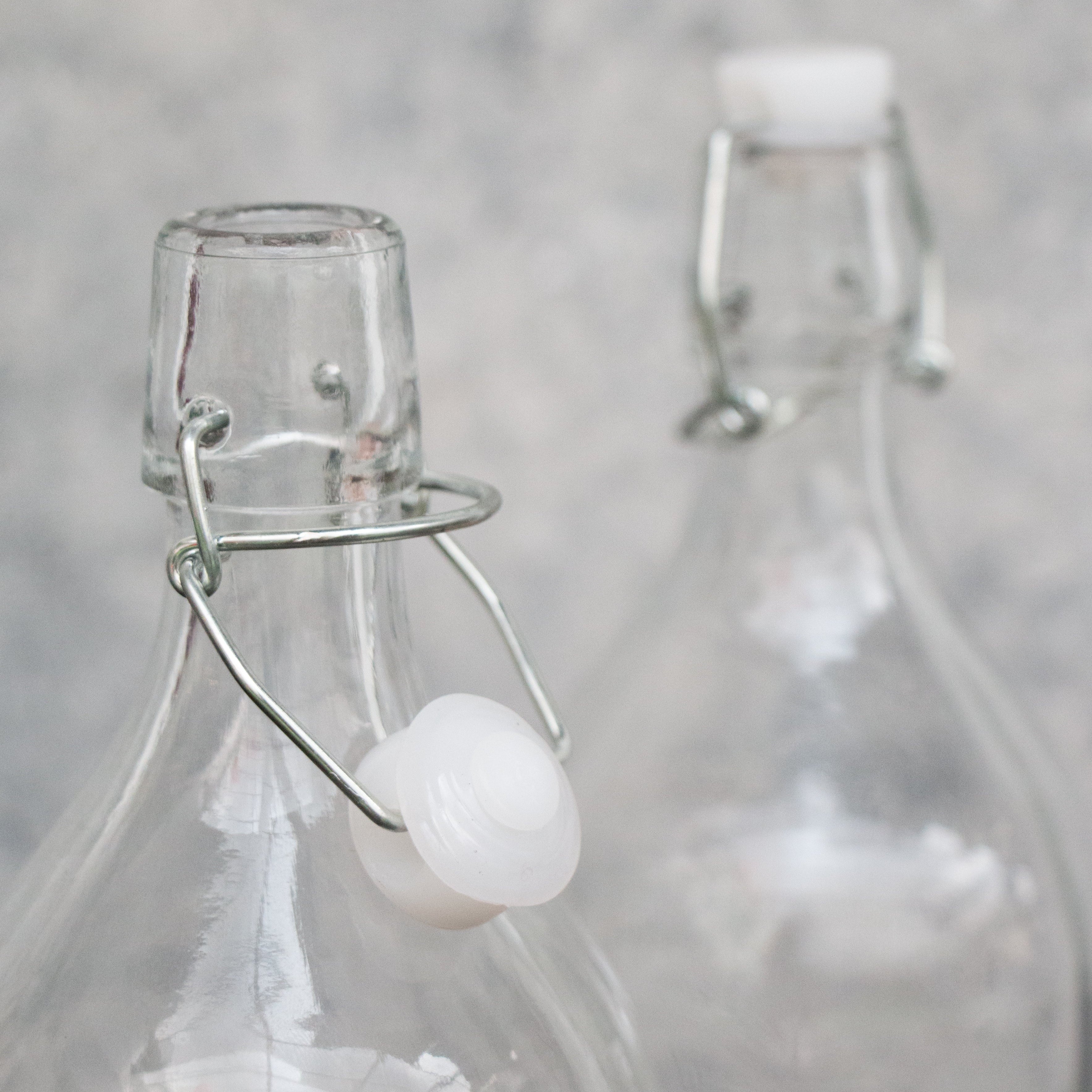 500ml Glass Water Bottle with Swing Top Lid