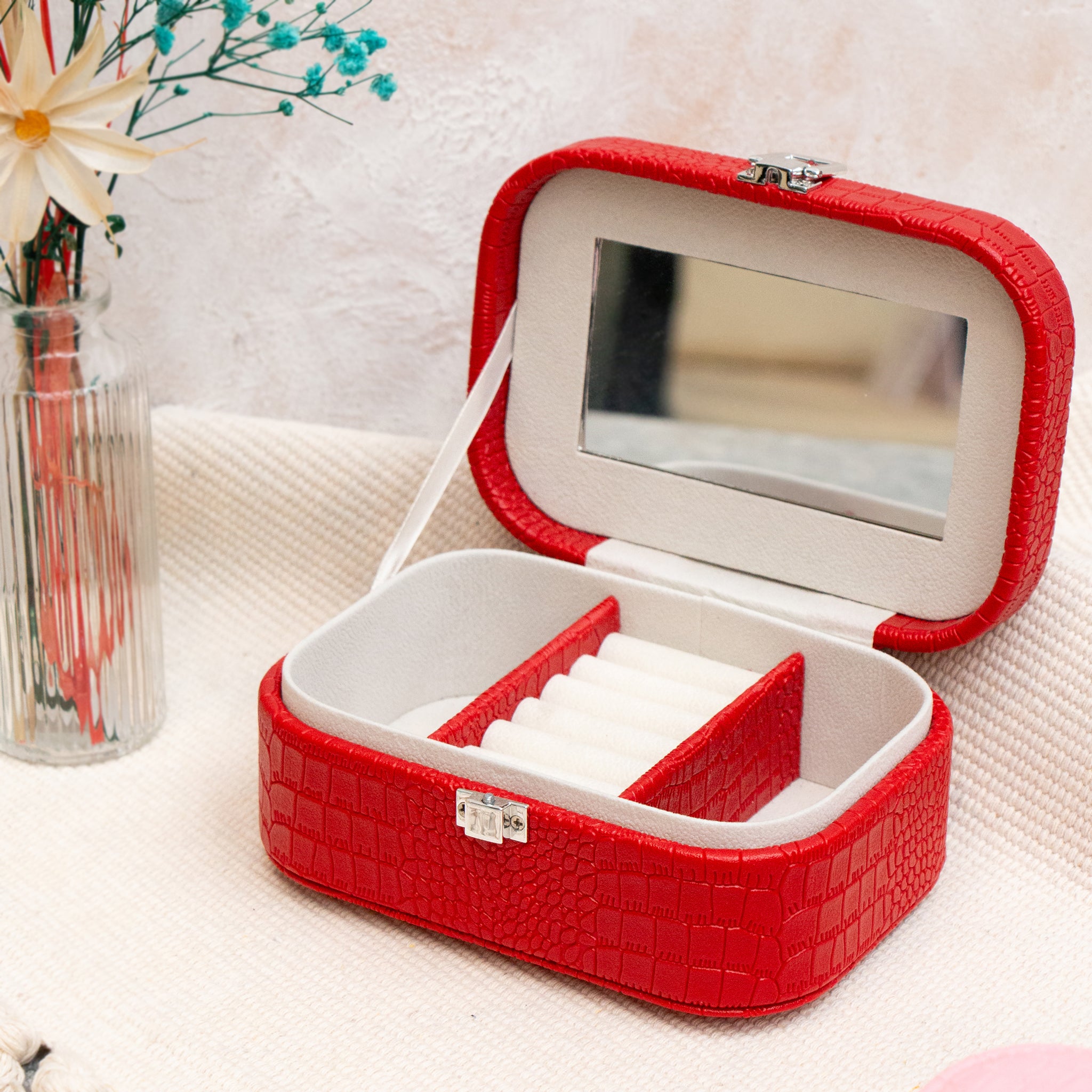 Small Cosmetic Organizer