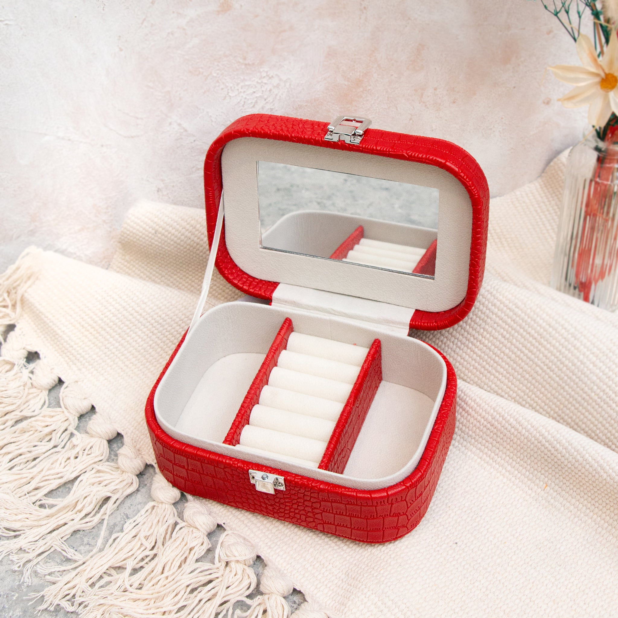 Small Cosmetic Organizer