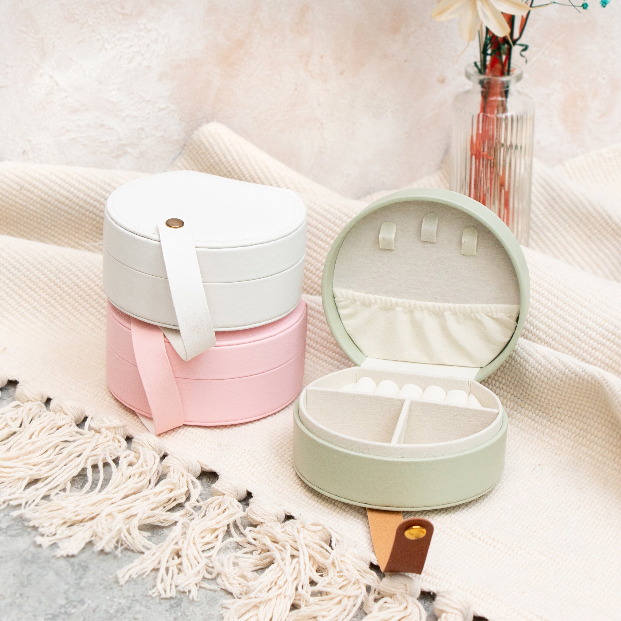 Round Cosmetic Organizer