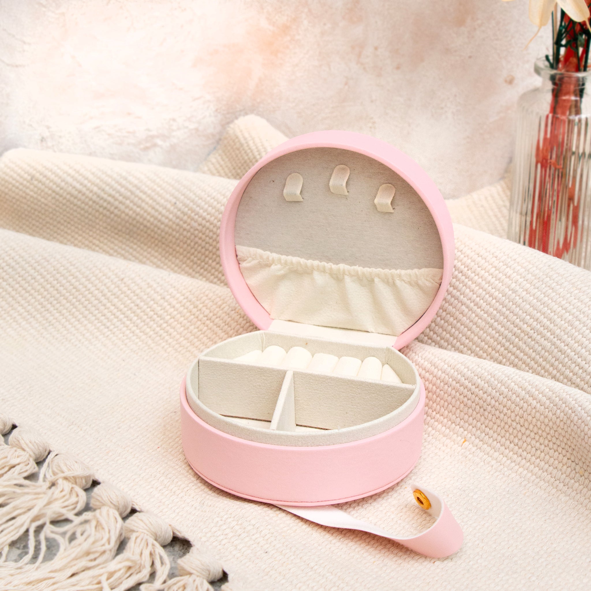 Round Cosmetic Organizer
