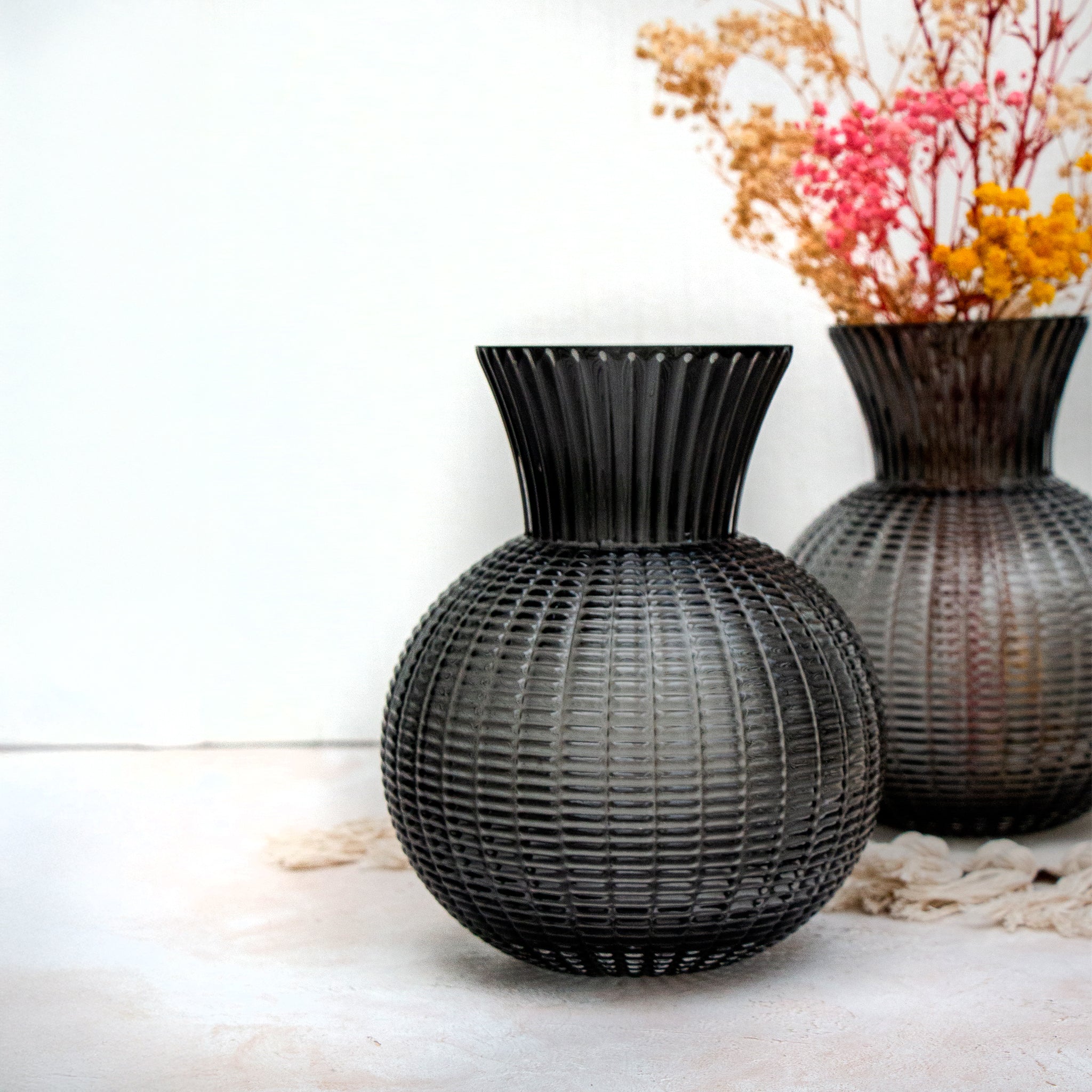 Light Black Ball Vase
