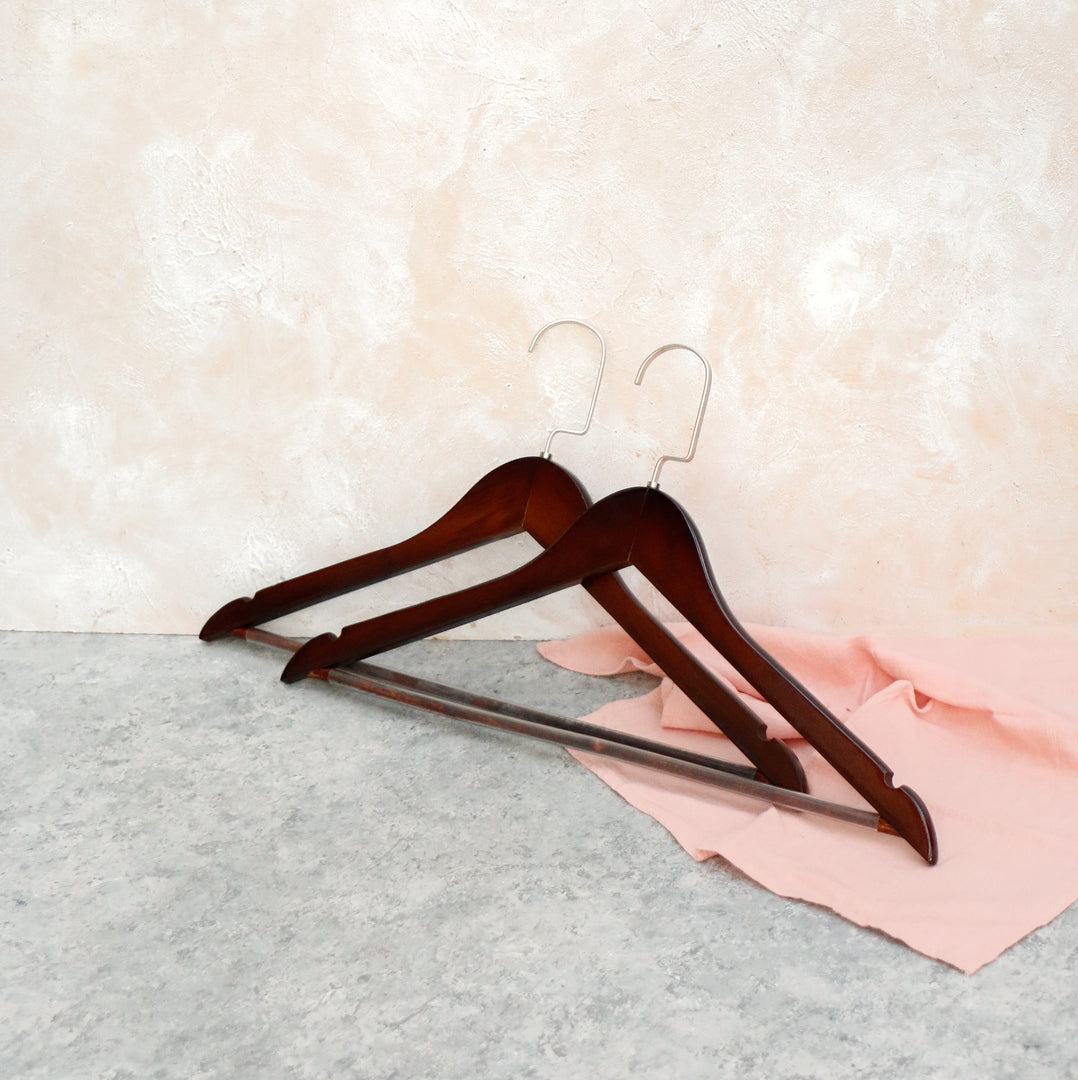 Steel Top Antique Style Hanger Set