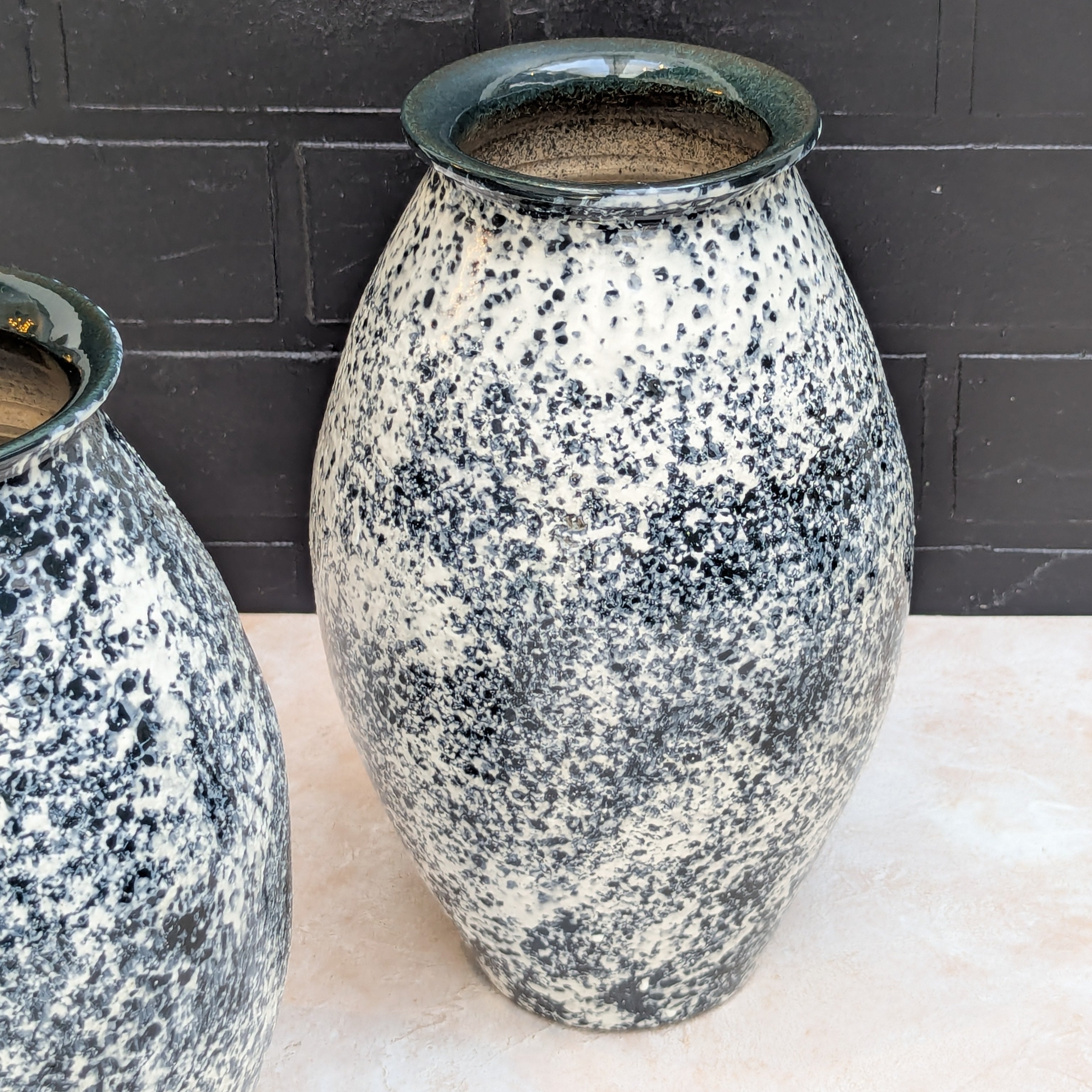 White and black Vase