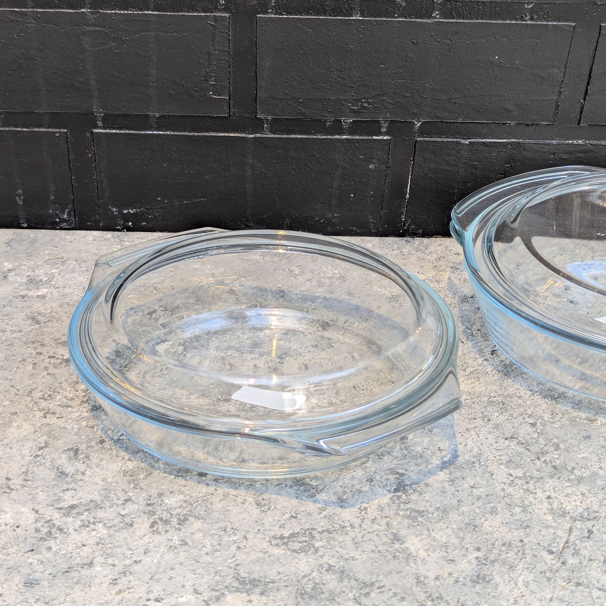 high-quality casserole dish with lid