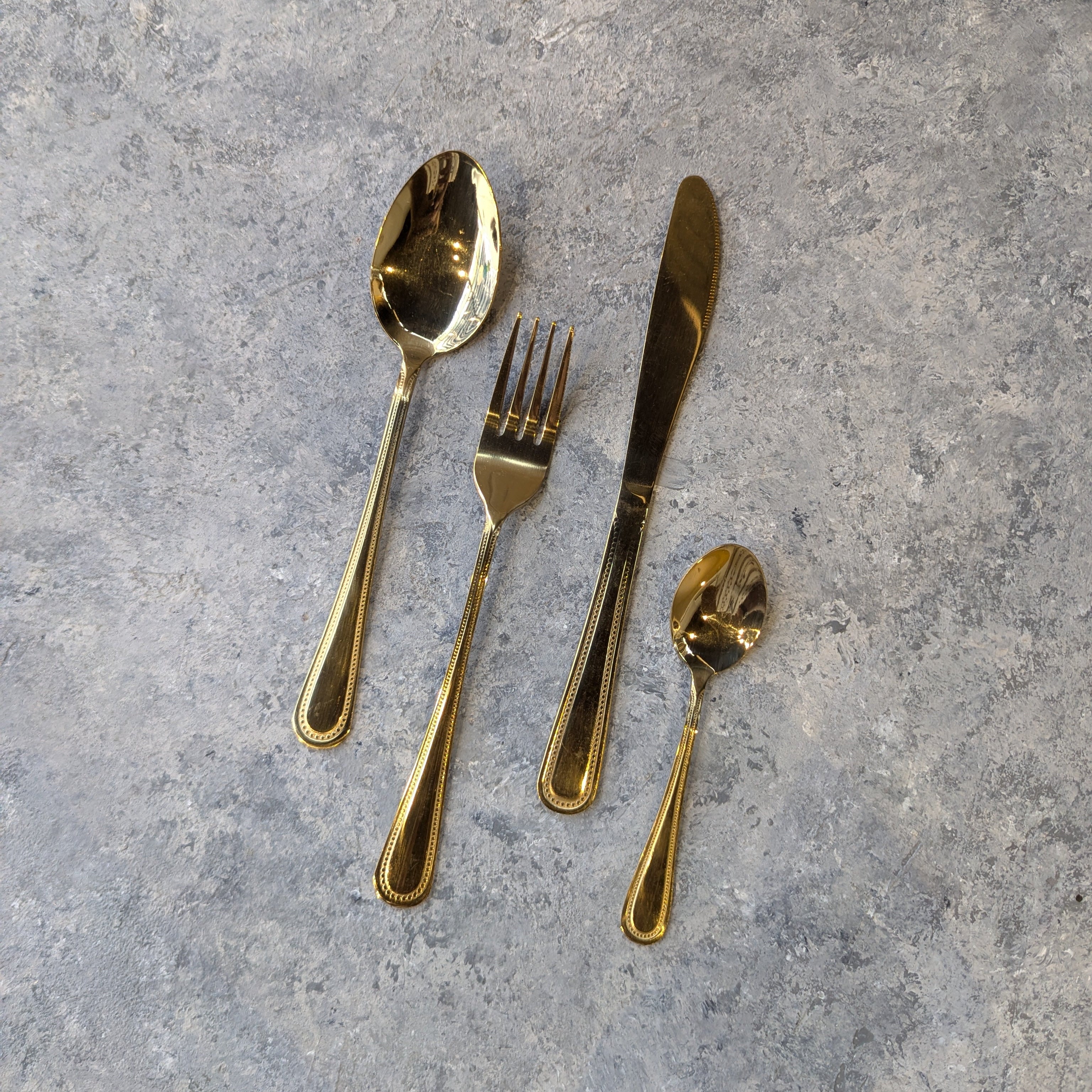 Gold Design Border Cutlery Set
