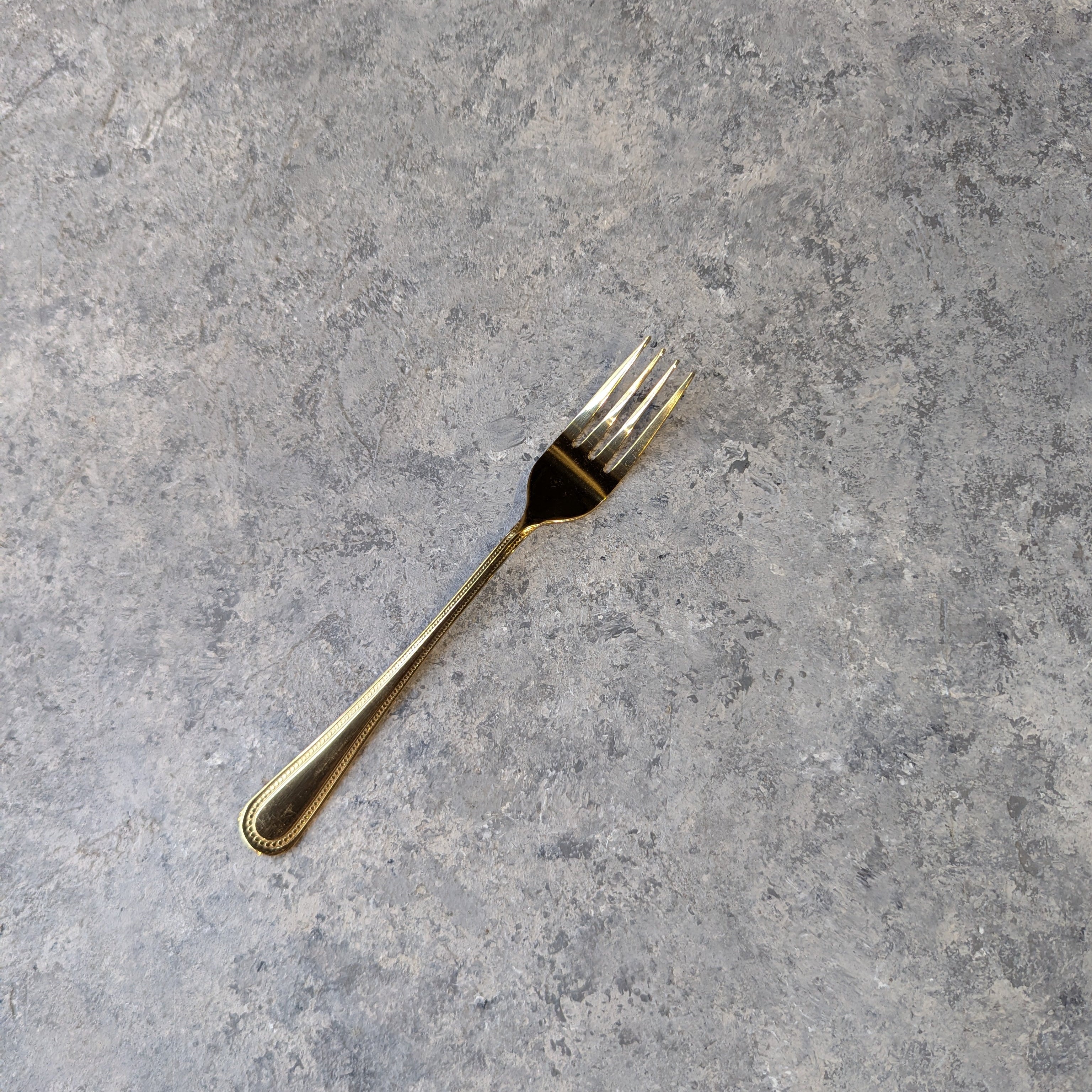 Gold Design Border Cutlery Set