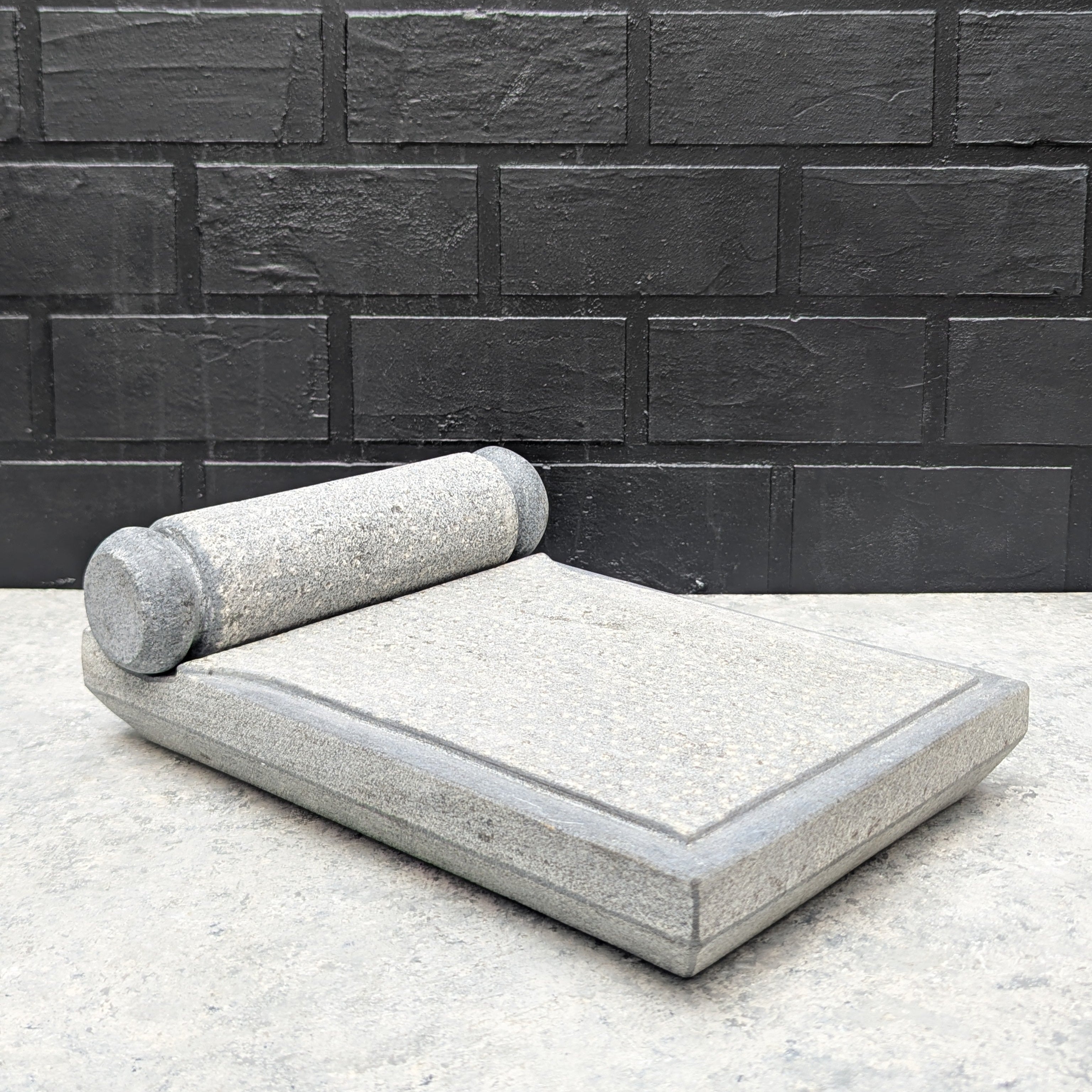 spice grinding stone