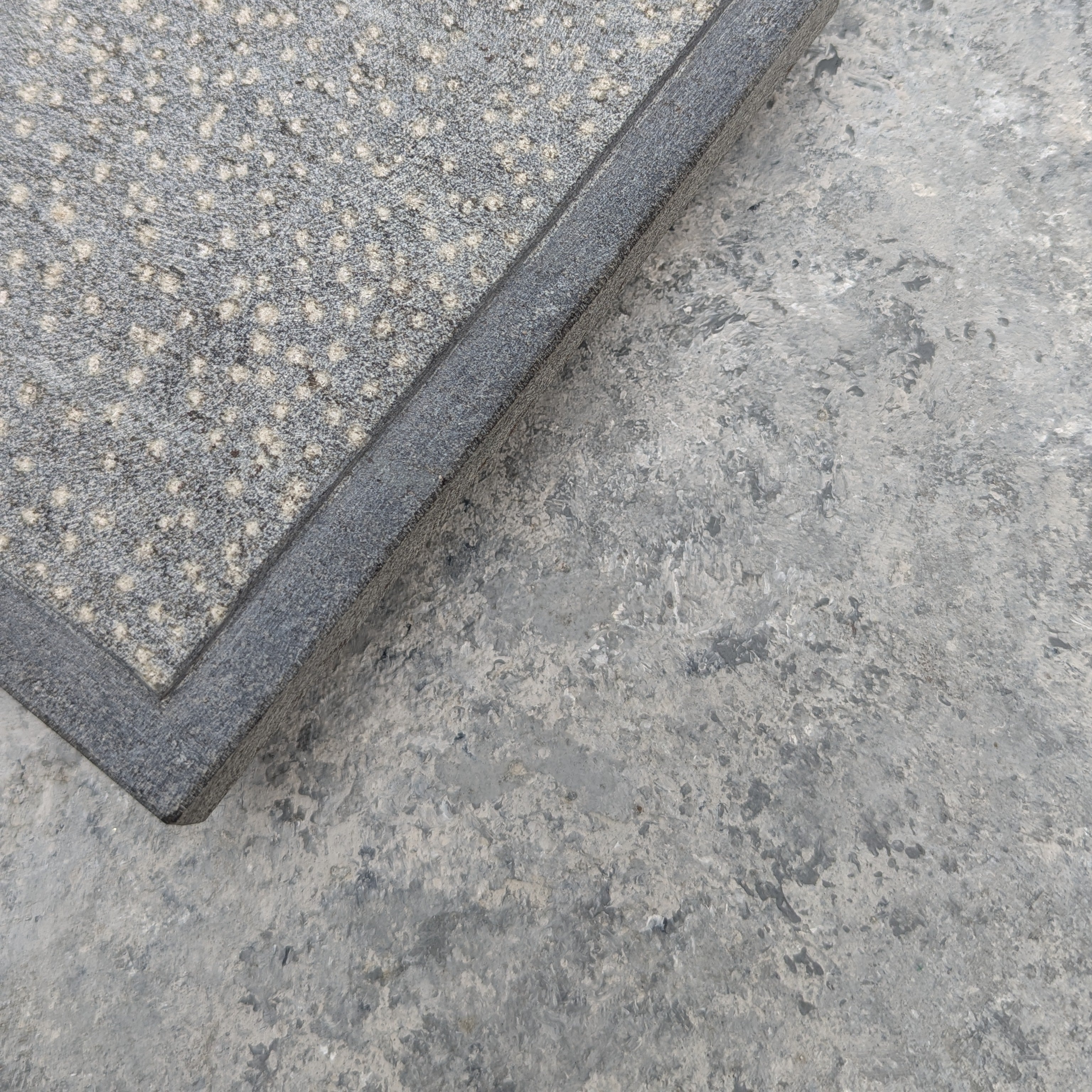 spice grinding stone