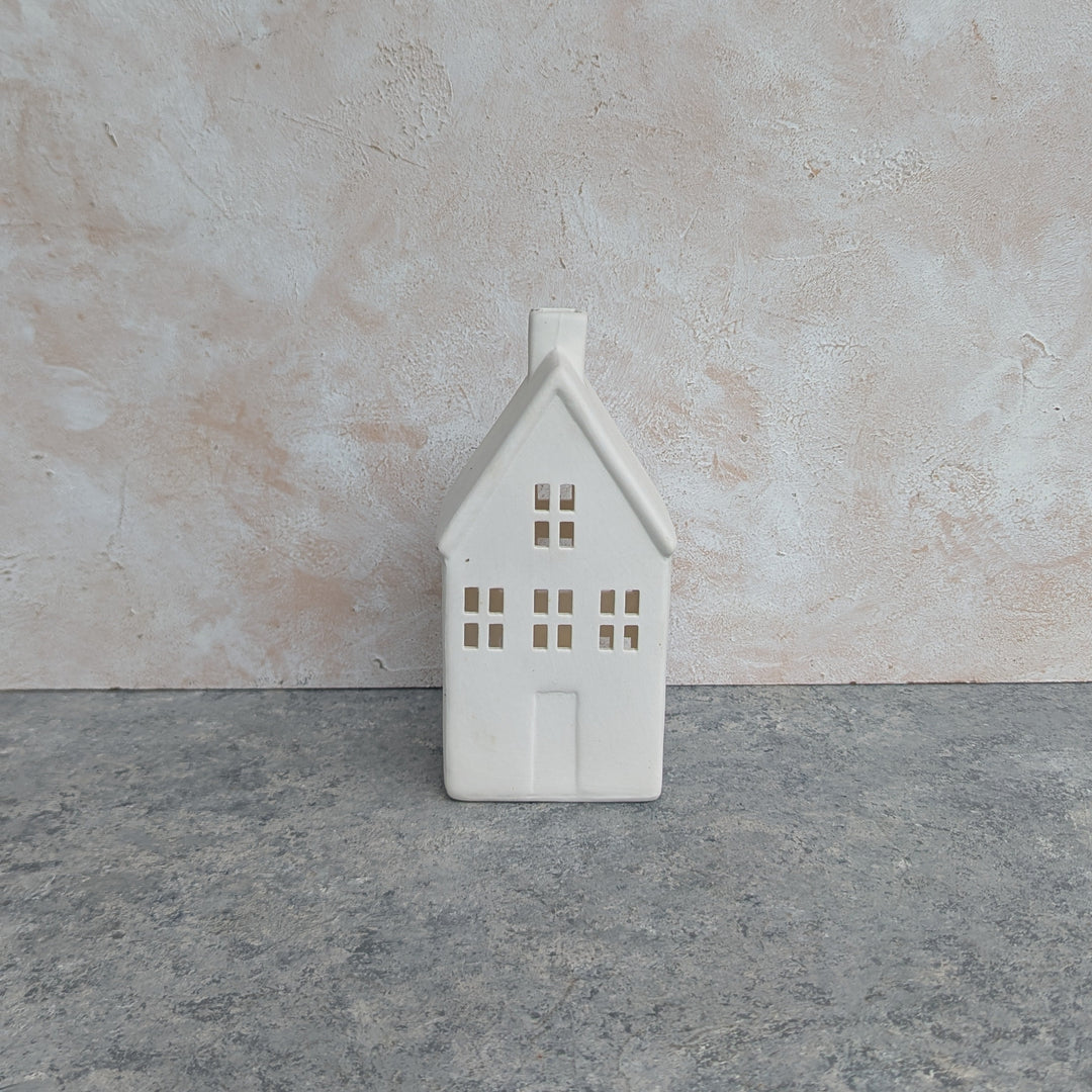 White LED House Ceramic - CER036