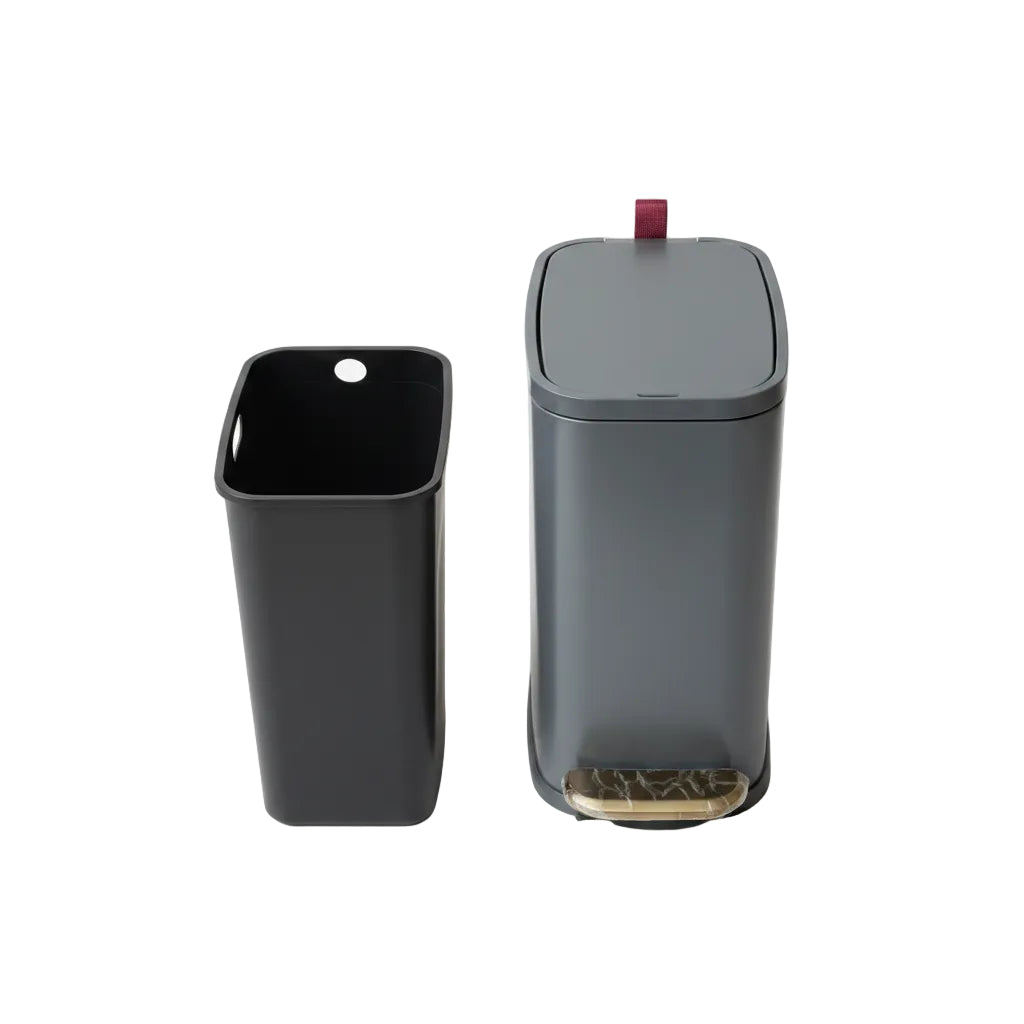 Trash Bin